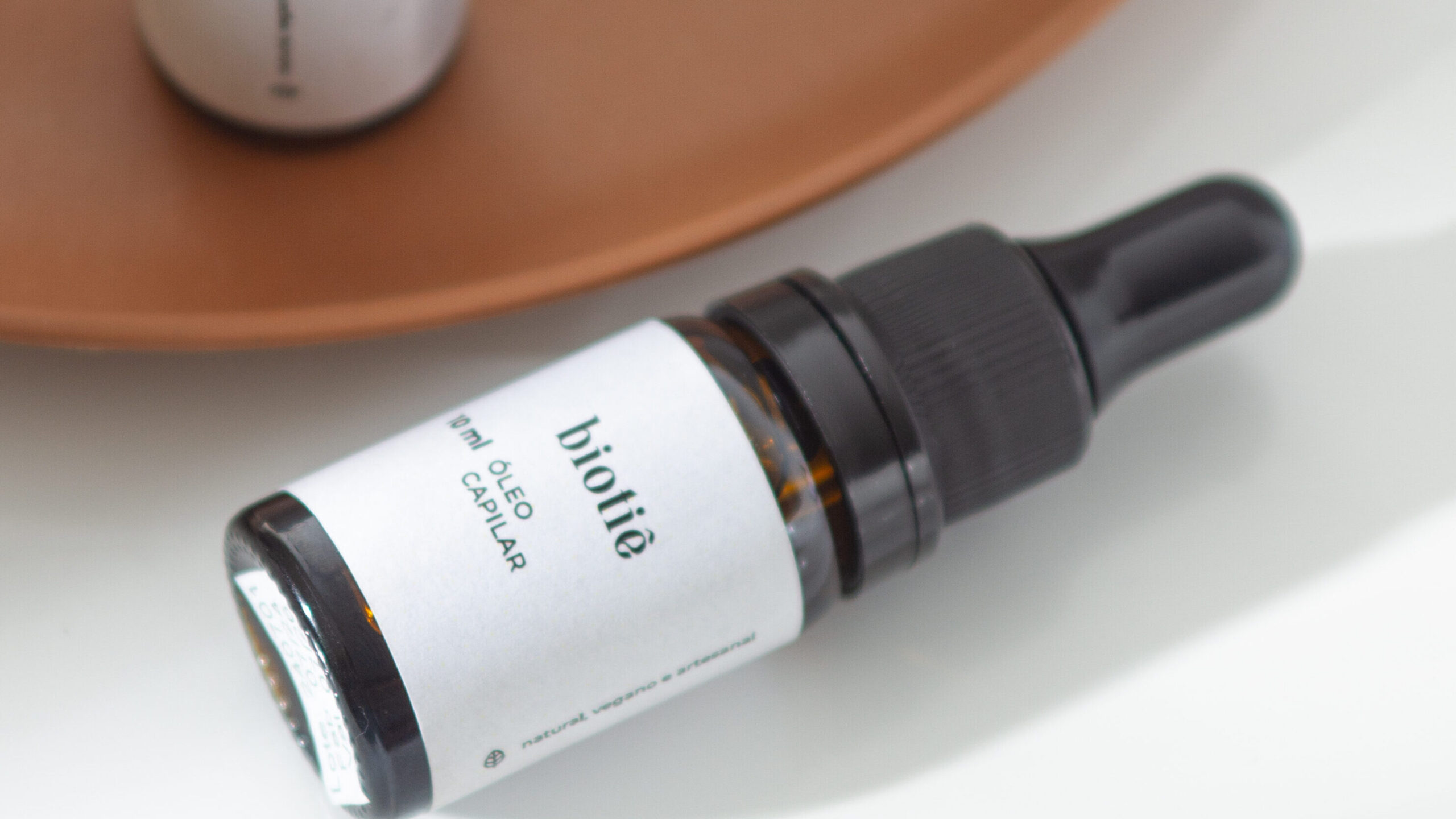 fotografia do produto óleo capilar natural da Biotiê